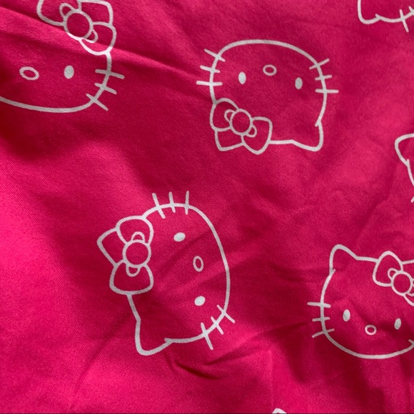 ❌SOLD❌ 🥰 Hello Kitty skirt 🥰 - Picture 2 of 3